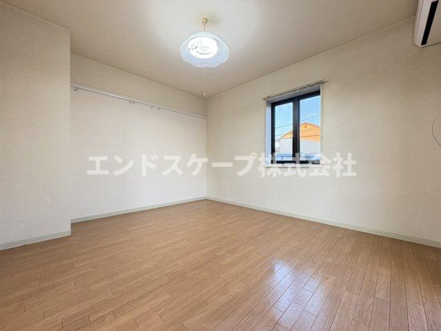 コンフォール石坂Bの居間・リビング|高崎、前橋のお部屋探しはエンドスケープまで！お客様の理想お聞かせ下さい♪
