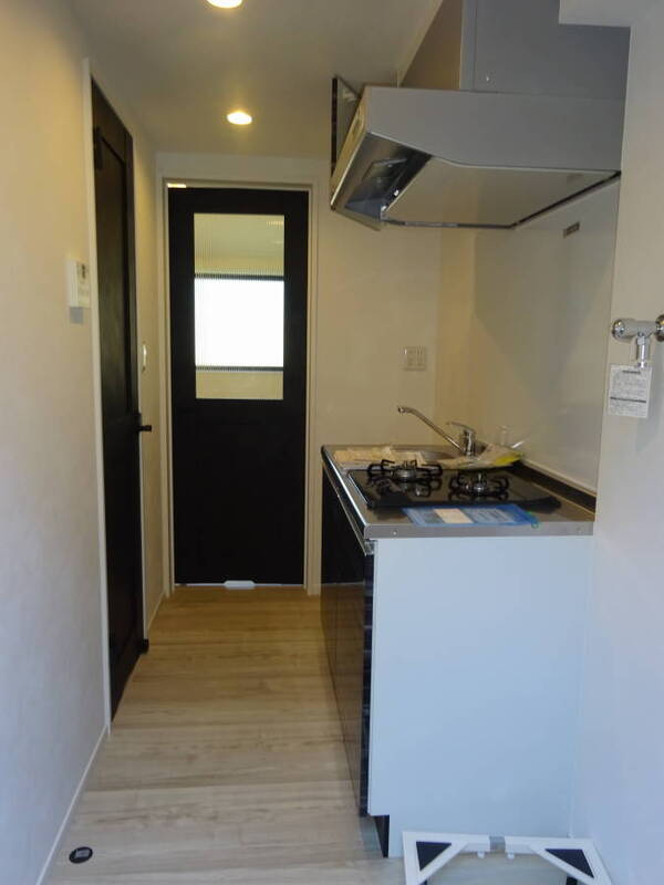 アザーレ・パッシオ生田Bの玄関