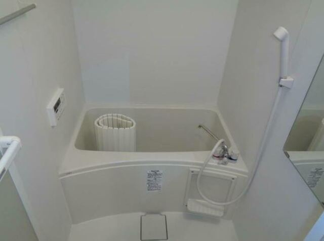 アザーレ・パッシオ生田Bの浴室