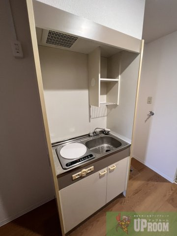 第7リーディングビルのキッチン