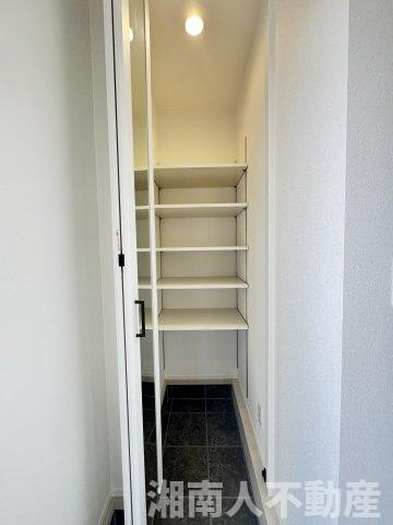 鎌倉市由比ガ浜４丁目３－８－２新築戸建ての収納|便利な収納スペースです