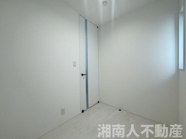 鎌倉市由比ガ浜４丁目３－８－２新築戸建ての洋室|個人の部屋や寝室として使える洋室です