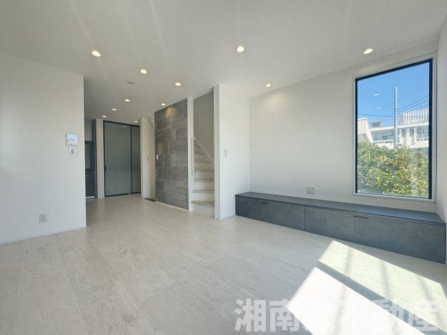 鎌倉市由比ガ浜４丁目３－８－２新築戸建ての居間・リビング|リビングです