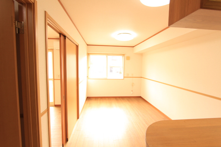 スペランツァの居間・リビング