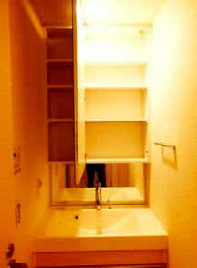 プライマル上野・稲荷町の洗面所