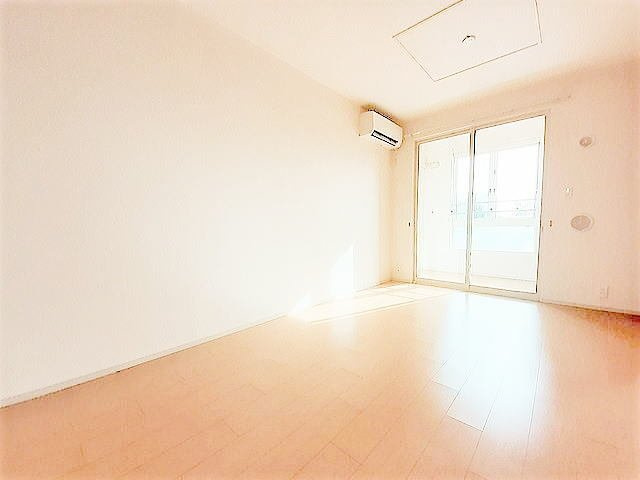 アパルトマン　アキバの居間・リビング