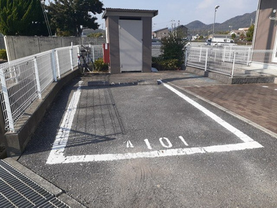 【駐車場】 | ミレニアム・カーサＡ