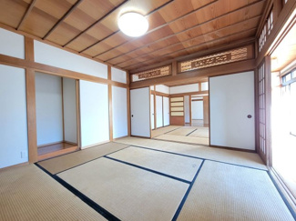 【和室】 | 市川三郷町市川大門　内外装一新中古戸建 敷地161坪 整形地 | 1階8帖和室