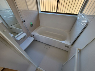 【浴室】 | 市川三郷町市川大門　内外装一新中古戸建 敷地161坪 整形地 | 1坪サイズバスルーム　新品に交換済み