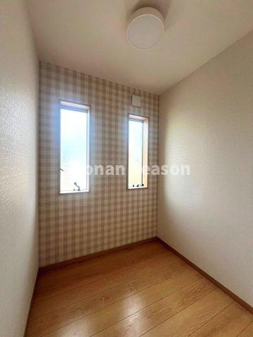 【洋室】 | アクセントクロスがおしゃれな室内です◎