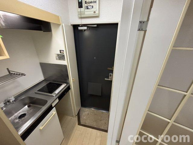 レオパレス焼津の玄関