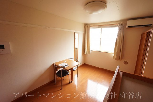 レオパレスカトレアの内装