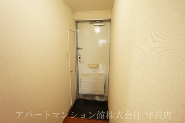 レオパレスカトレアの玄関