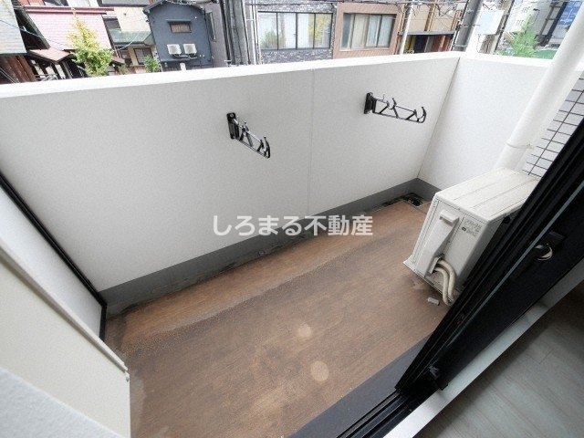 エグゼ堺筋本町のバルコニー