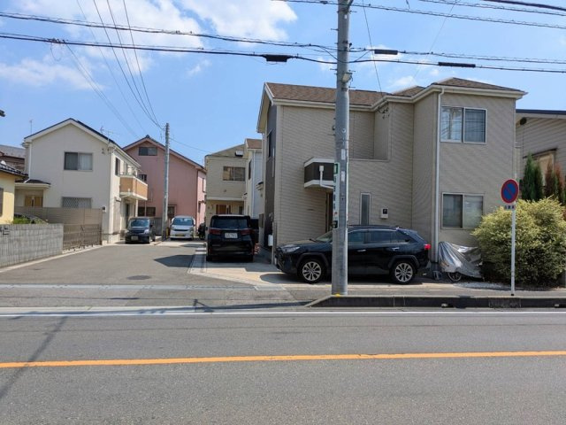 川口市南鳩ヶ谷2丁目戸建ての前面道路含む現地写真