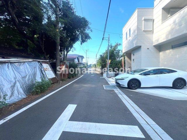 【現地画像あり】 厚木市下川入　全６棟　6号棟の周辺|お子様の通学楽々な小・中学校近く、スーパー・ドラッグストア（徒歩５分）
暮らしやすいロケーションにございます♪