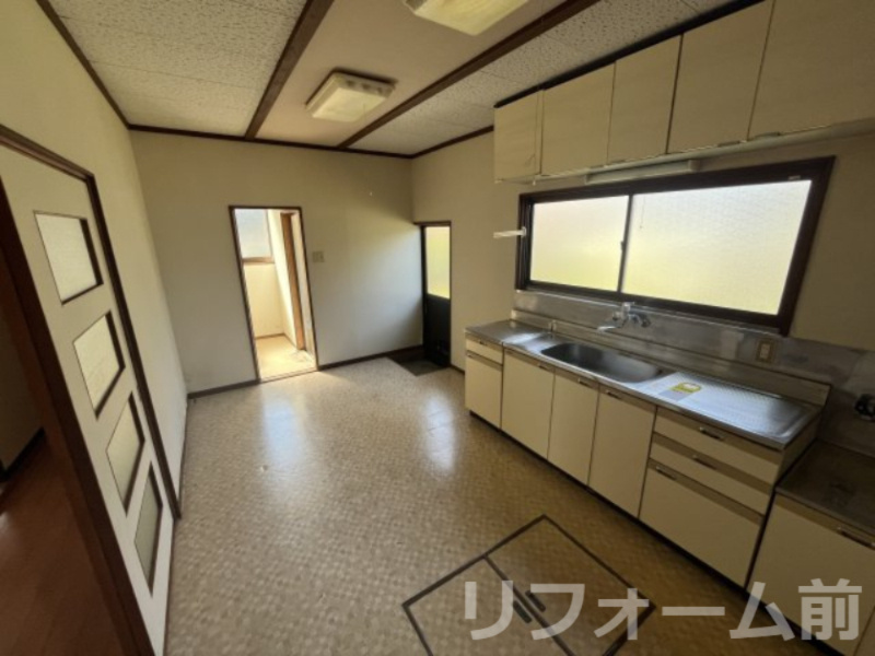 山形市あかねヶ丘二丁目2-7のキッチン