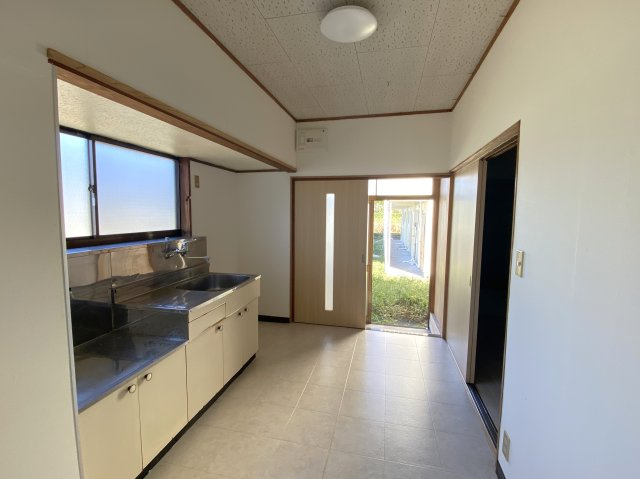 宿　行木2号貸家の居間・リビング