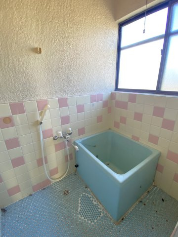 宿　行木2号貸家の浴室