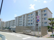 逆瀬台住宅1号棟の画像