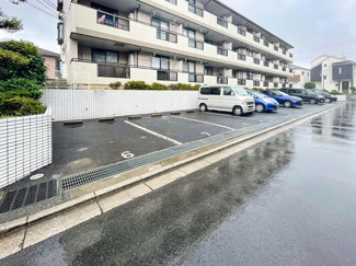 【駐車場】 | ヴァンベール富士美