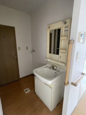 【独立洗面台】 | ル・モンドB | 独立洗面台で身支度をすべて済ませてしまいましょう