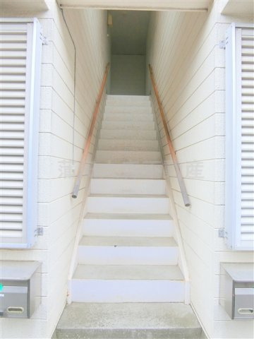 ファミールカツラのその他共用部分|その他共用部分　階段