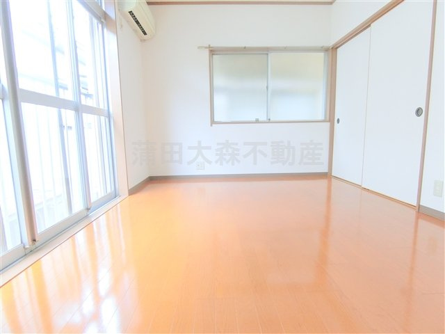 ファミールカツラの居間・リビング|洋室