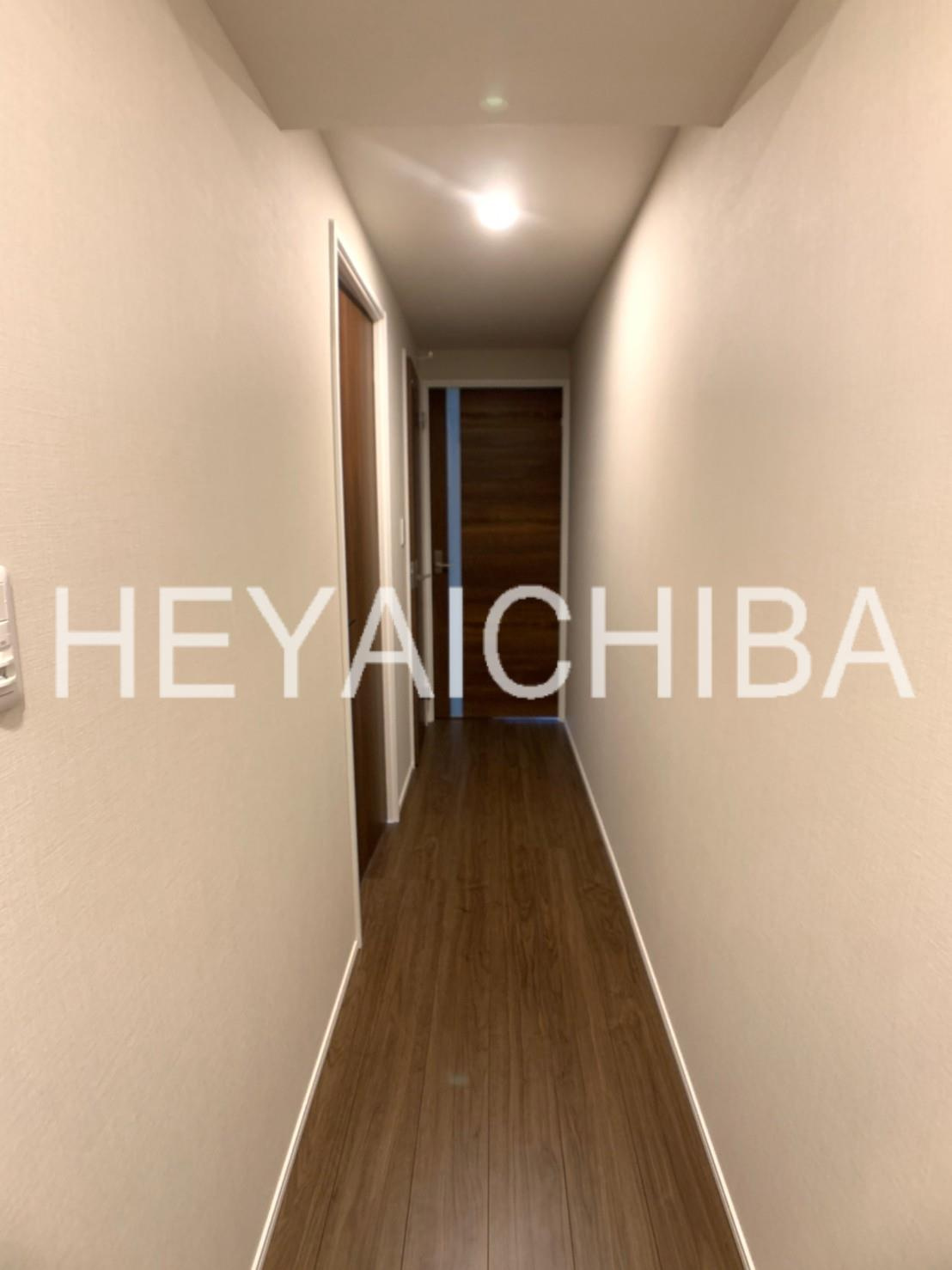 Anela Courtの玄関