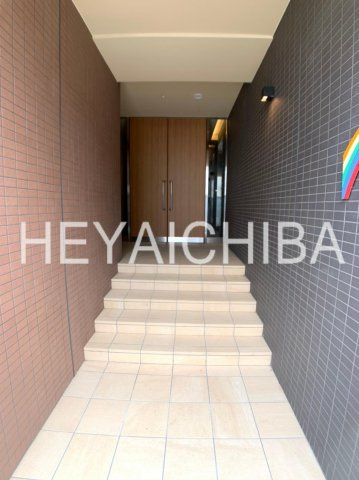 Anela Courtのエントランス