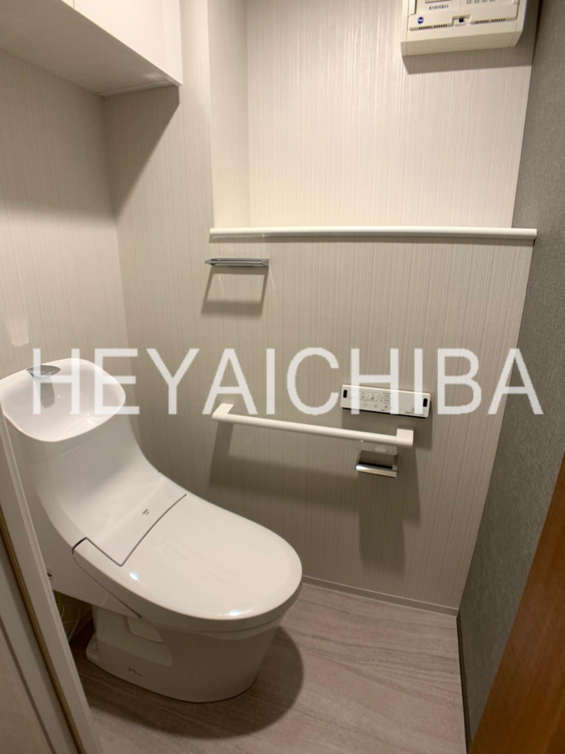 Anela Courtのトイレ