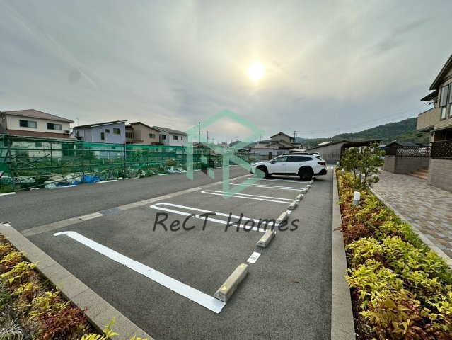 アルコバレーノの駐車場