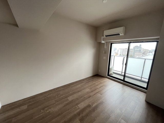 ソルレヴェンテ八戸ノ里の洋室