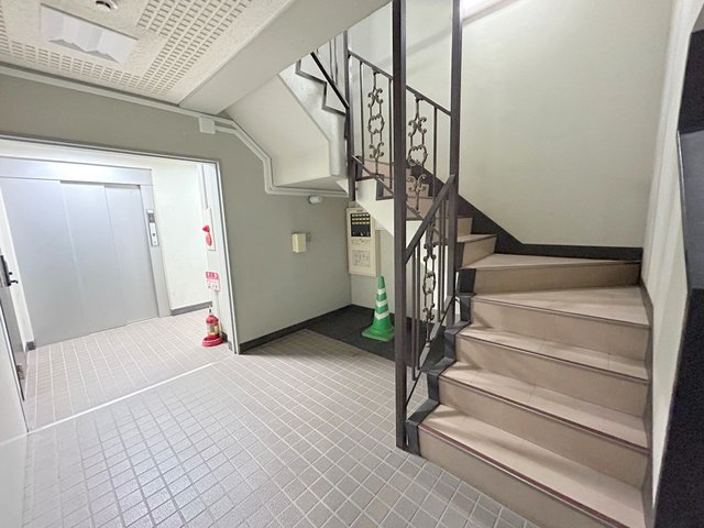 ＰＲＩＲＯＤＡ北沢のロビー|エントランスロビー