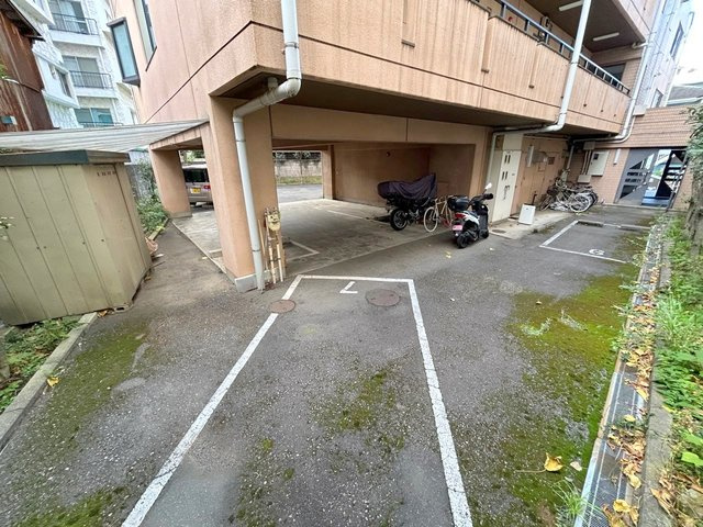 ＰＲＩＲＯＤＡ北沢の駐車場|駐車場の空きはご確認下さい