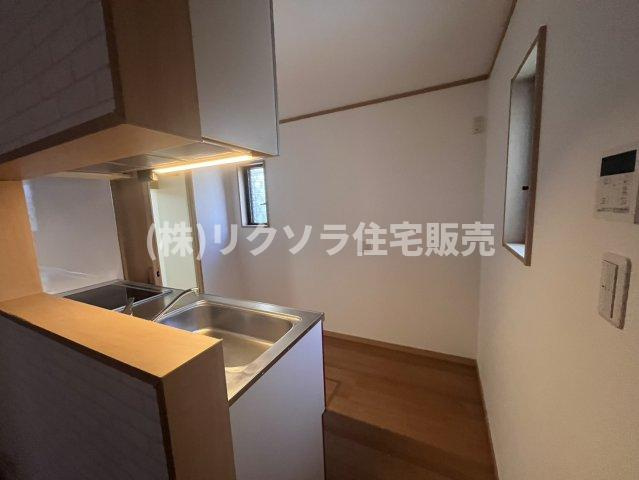 倉治2丁目　中古一戸建てのキッチン|LDK12.5帖
■物件内覧・資金計画相談・住宅ローン相談、リフォーム相談、お問合せ受付中■
※当日・翌日のご内覧、ご相談はお電話でのお問合せがスムーズです！