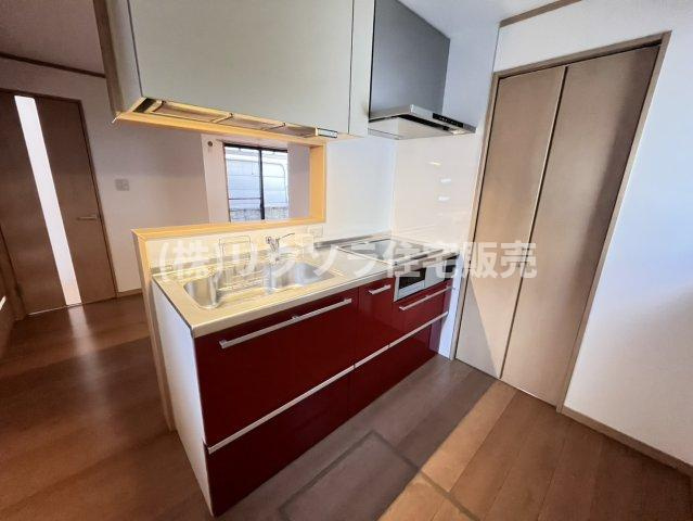 倉治2丁目　中古一戸建てのキッチン|カウンターキッチン
■物件内覧・資金計画相談・住宅ローン相談、リフォーム相談、お問合せ受付中■
※当日・翌日のご内覧、ご相談はお電話でのお問合せがスムーズです！