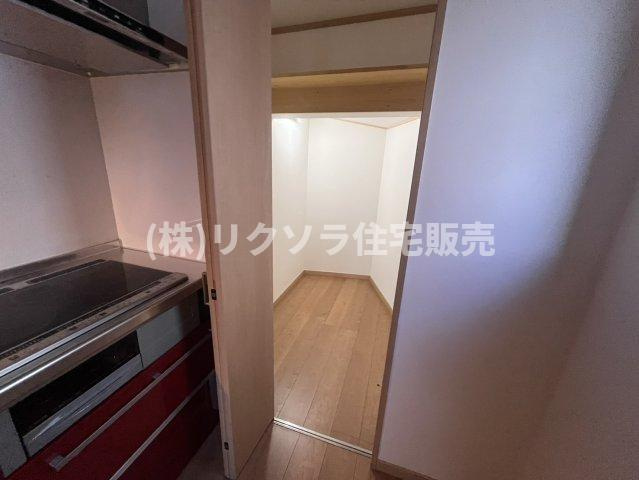 倉治2丁目　中古一戸建ての収納|大容量パントリー
■物件内覧・資金計画相談・住宅ローン相談、リフォーム相談、お問合せ受付中■
※当日・翌日のご内覧、ご相談はお電話でのお問合せがスムーズです！