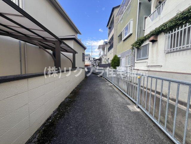 倉治2丁目　中古一戸建ての前面道路含む現地写真|角地　方向　北東　幅員　4.1ｍ
■物件内覧・資金計画相談・住宅ローン相談、リフォーム相談、お問合せ受付中■
※当日・翌日のご内覧、ご相談はお電話でのお問合せがスムーズです！