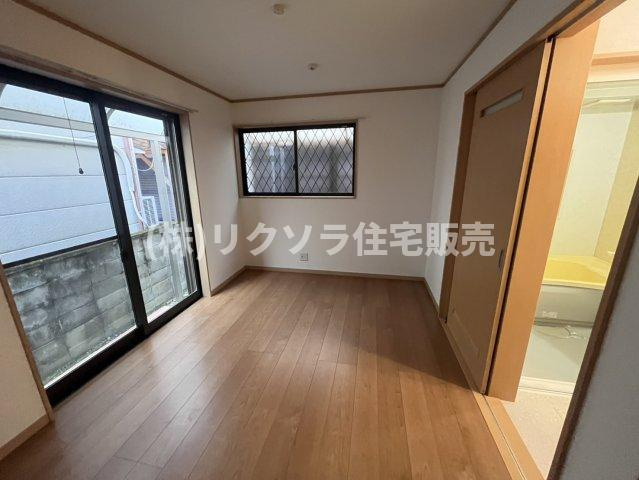 倉治2丁目　中古一戸建ての居間・リビング|LDK12.5帖
■物件内覧・資金計画相談・住宅ローン相談、リフォーム相談、お問合せ受付中■
※当日・翌日のご内覧、ご相談はお電話でのお問合せがスムーズです！