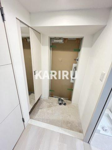 ベルンガーデン勝山北 の玄関