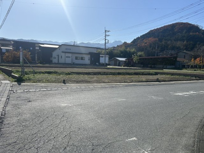 【前面道路含む現地写真】 | 富岡市上高瀬分譲地区画③ | 前面道路含む現地写真です