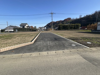 【前面道路含む現地写真】 | 富岡市上高瀬分譲地区画④ | 前面道路含む現地写真です