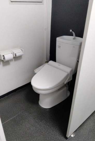 フクダ不動産堺筋本町ビル（旧ビル名：ストークビルヂング本町）のトイレ