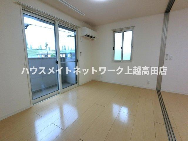 リュミエール Ｂの居間・リビング|ＬＤＫ