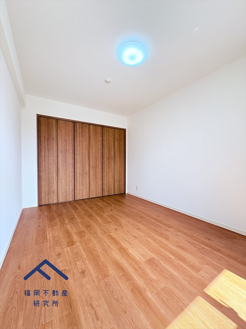 アンピール教育大前IIの洋室