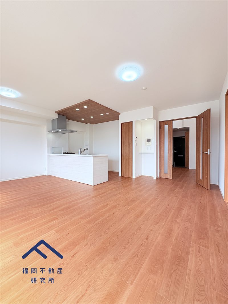 アンピール教育大前IIの居間・リビング