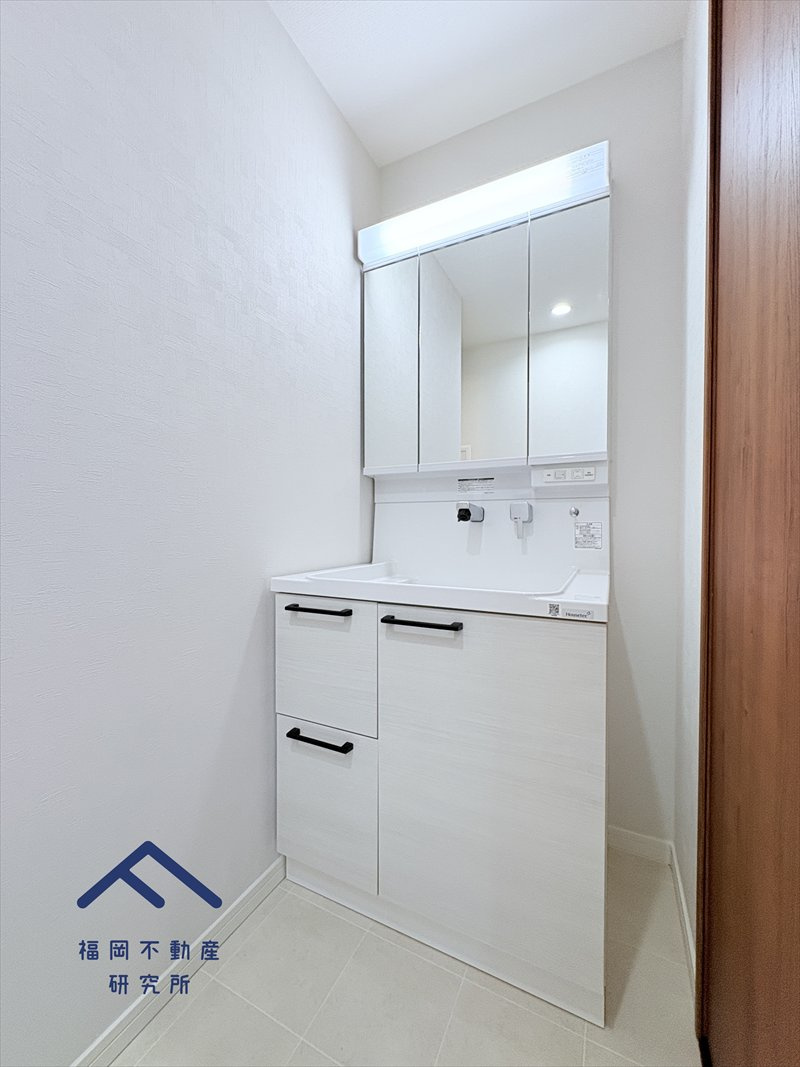 アンピール教育大前IIの独立洗面台