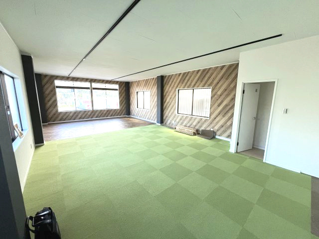 豊岡4丁目　みわのアパートの洋室