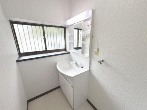 洗面台は新品交換♪